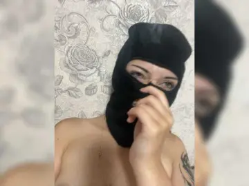 Bongacams Free Porn Cam of Mamaneeprostit1111
