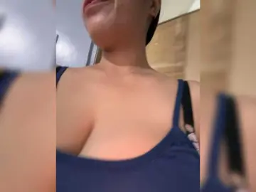 Bongacams Adult Video Chat of candicelovee