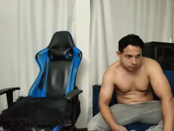 Bongacams Free Porn Cam of couplee-horny