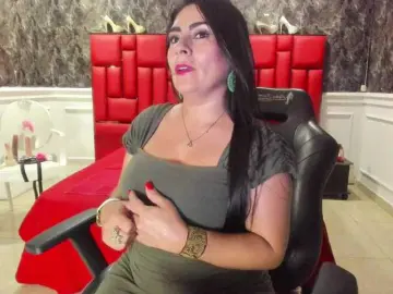 Bongacams Live Sex Cam of Ladyxmilf