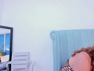 Bongacams Free Porn Cam of MatureBlonde