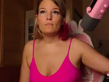 Bongacams Free Live Porn of sweeteve050
