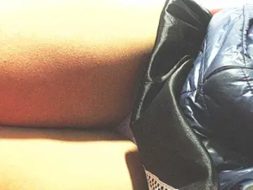 Bongacams Live Sex Cam of HOTTTSKIN