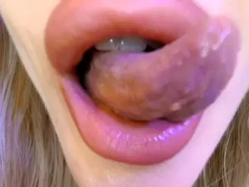 Bongacams Watch Live Sex Cams of Politexxx