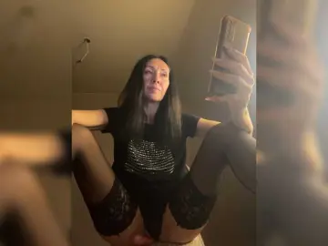 Bongacams Best live sex cam show of KarolinaMilf