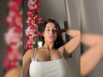 Bongacams Adult Webcam of Adel9