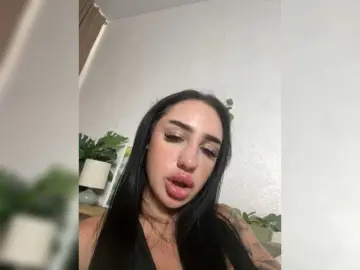 Bongacams Watch Live Sex Cams of AminaVelvet