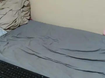 Bongacams Free Porn Cam of Petitebunni