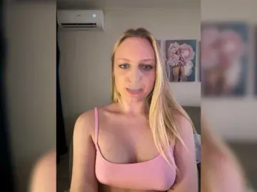 Bongacams Sex Chat of HotWillow