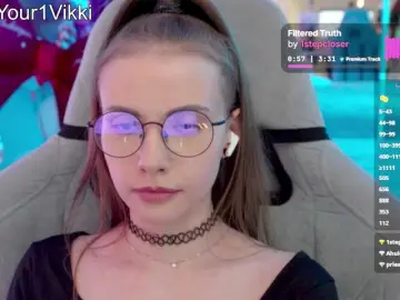 Bongacams Adult Webcams of -VikkiL0vesCheese-