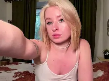 Bongacams Watch Live Sex Cams of MyrlLandero