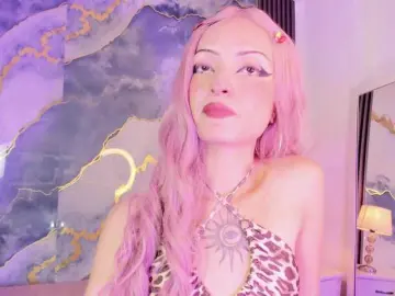 Bongacams Nude Webcam of MaddieStark