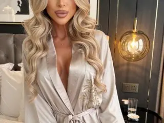 Saradiamond01