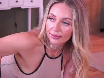 Bongacams Watch Live Sex Cams of Joanneshyshy