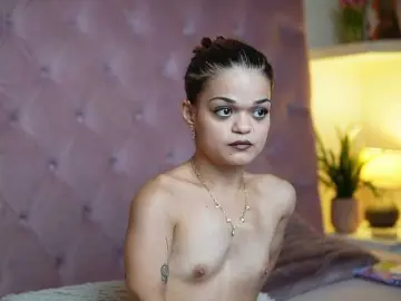 Bongacams Free Porn Cam of MaiaMini