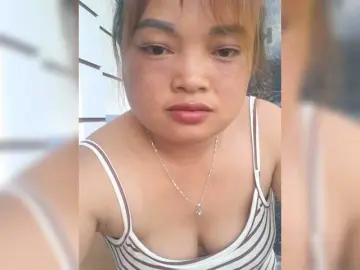 Bongacams Watch Live Sex Cams of lyna2k