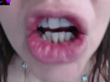 Bongacams Watch Live Sex Cams of Myrnasexxx