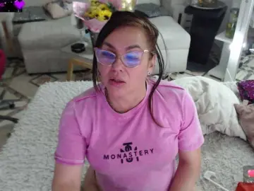 Bongacams Sex Cam of Myrnasexxx