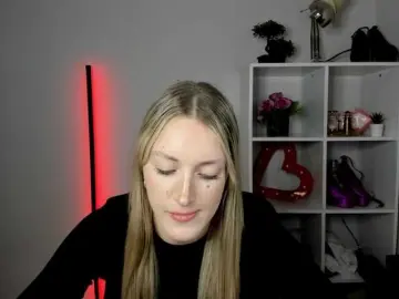 Bongacams Best live sex cam show of EvelynBlond