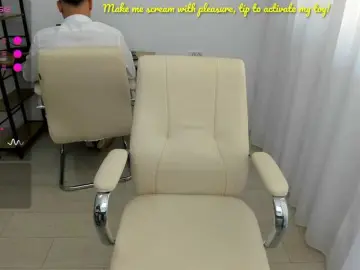 Bongacams Live Sex Cam of EveeEvian