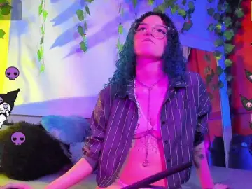 Bongacams Sex Cam of Bluedarkelf888