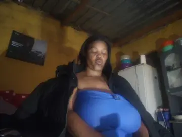 Bongacams Adult Video Chat of Melonboobs1