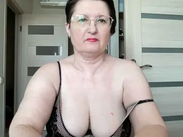 Bongacams Watch Live Sex Cams of HotMilfPussy