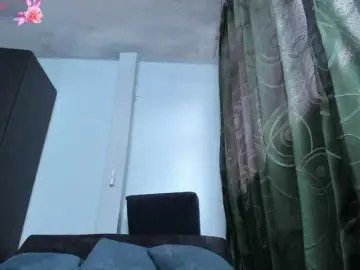 Bongacams Live Sex Cam of Charlottee91