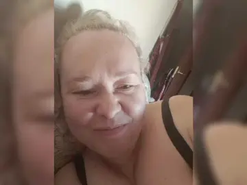 Bongacams Live Sex Cam of Viola27