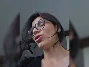 Bongacams Private Sex Chat of SophieMary