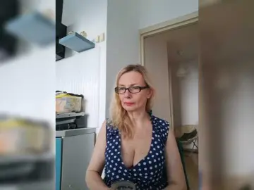 Bongacams Best Webcam of ShiningMILF