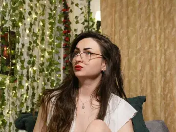 Bongacams Free Live Porn of NaughtYHomemadE
