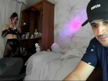Bongacams Watch Live Sex Cams of VIP17CoupleDream