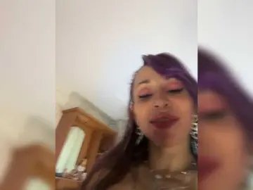 Bongacams Free Porn Cam of VIP17CoupleDream