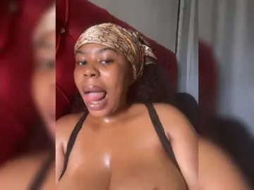 Bongacams Live Sex Cam of KaeBloom