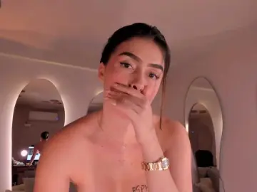 Bongacams Nude Webcam of PaulinaSantos1