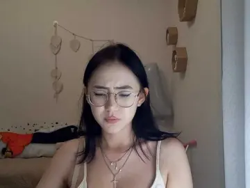 Bongacams Watch Live Sex Cams of MyrleHenggeler