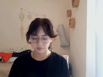 Bongacams Live Porn of MyrleHenggeler
