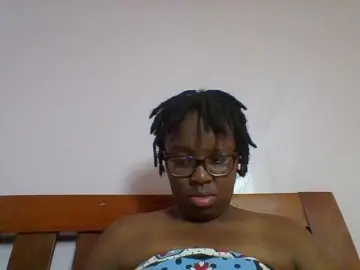 Bongacams Watch Live Sex Cams of Sweetariah1