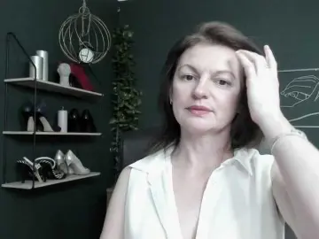 Bongacams Watch Live Sex Cams of mrsVivian