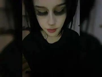 Bongacams Private Sex Chat of emog1rl