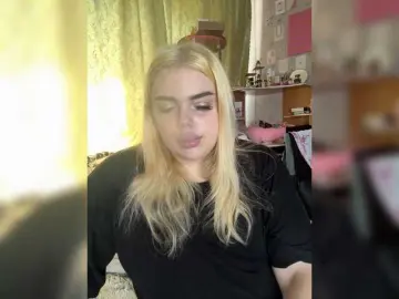 Bongacams Watch Live Sex Cams of VXETU