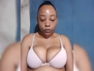 Bongacams Free Live Porn of Hennesy-Camila