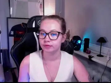 Bongacams Watch Live Sex Cams of hollyBB