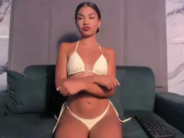 Bongacams Sex Cam of Jazmiin-Evans
