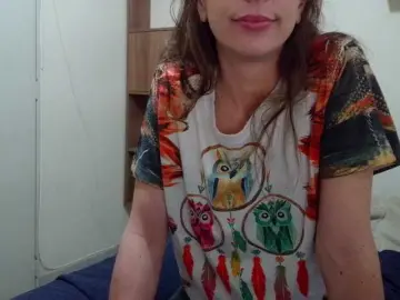 Bongacams Free Live Porn of august-laura