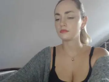 Bongacams Nude Webcam of ScarlettXQueen