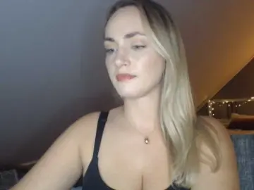 Bongacams Private Sex Chat of ScarlettXQueen