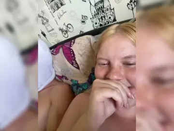 Bongacams Watch Live Sex Cams of NIKADELE