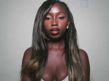 Bongacams Sex Cam of Sexxytrinityy
